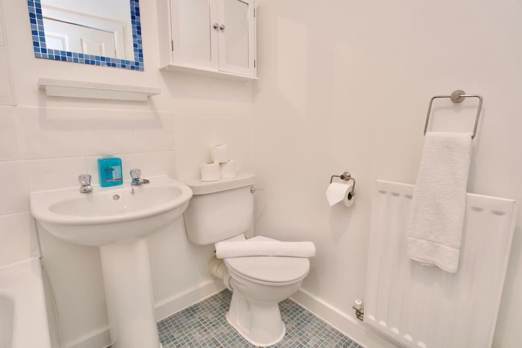 Highley'S Nest - Fully Furnished Gem, Free Private Parking, Sky Tv & Netflix Villa Coventry Luaran gambar