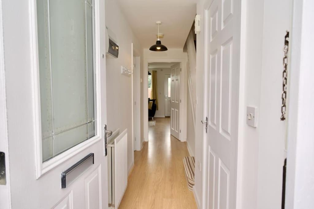 Highley'S Nest - Fully Furnished Gem, Free Private Parking, Sky Tv & Netflix Villa Coventry Luaran gambar