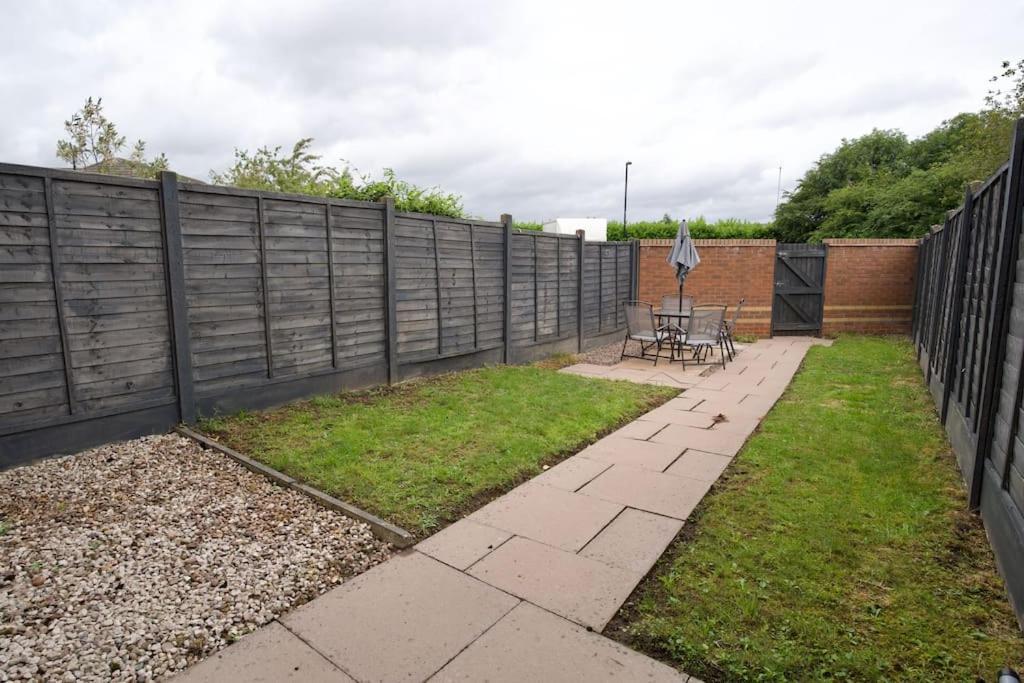 Highley'S Nest - Fully Furnished Gem, Free Private Parking, Sky Tv & Netflix Villa Coventry Luaran gambar